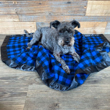 Load image into Gallery viewer, Swanndri 100% Pure NZ Wool Classic Check Blankets
